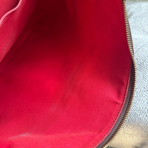 Louis Vuitton Bloomsbury GM*PRICE is FIRM* - Picture 10 of 16